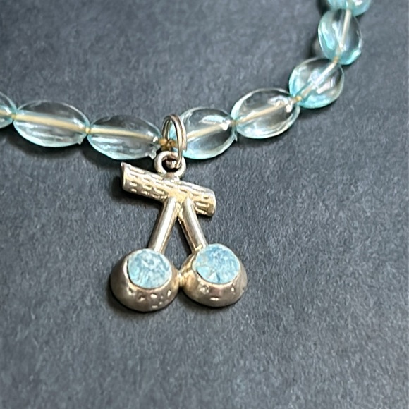 Women’s vintage dainty‎ baby blue/silver beaded cherry charm bracelet one size - Picture 3 of 7